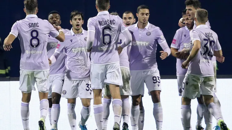 Modri propustili bezbroj prilika, navijači 'zapalili' Maksimir