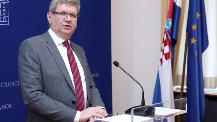 'HDZ na vlasti znači korupciju u vojsci, policiji i pravosuđu'