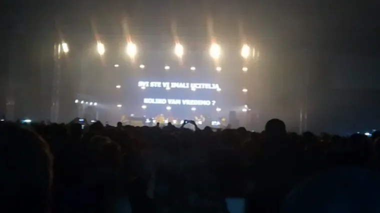 VIDEO &Scaron;trajka&scaron;i dobili podr&scaron;ku na Pozitivnom koncertu: 'Svi ste imali učitelja. Koliko vam vrijedimo?'