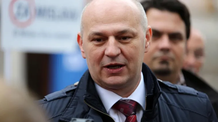 'Hrvatskom dru&scaron;tvu potreban je reset'; Uz njega je bio i Ivan Lovrinović