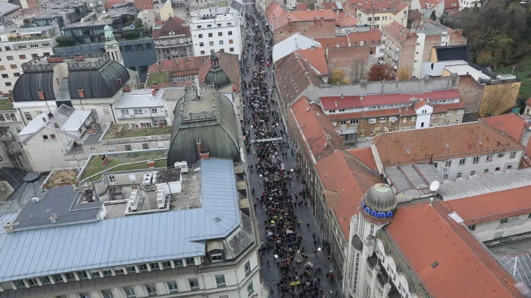 Zbog prosvjeda obustavljen tramvajski promet u centru Zagreba