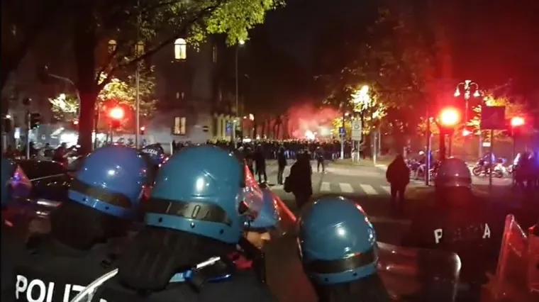 Navijači Atalante ostali ležati ozlijeđeni