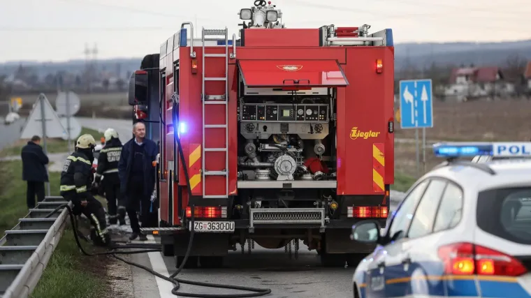 Ostavio upaljenu svijeću: Izgorjelo vi&scaron;e tisuća knjiga