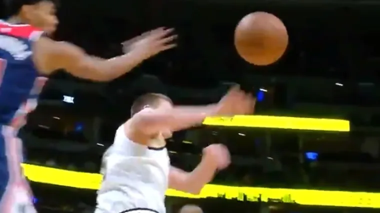 Asistencija srpskog centra u stilu Magica Johnsona prava je ko&scaron;arka&scaron;ka poslastica