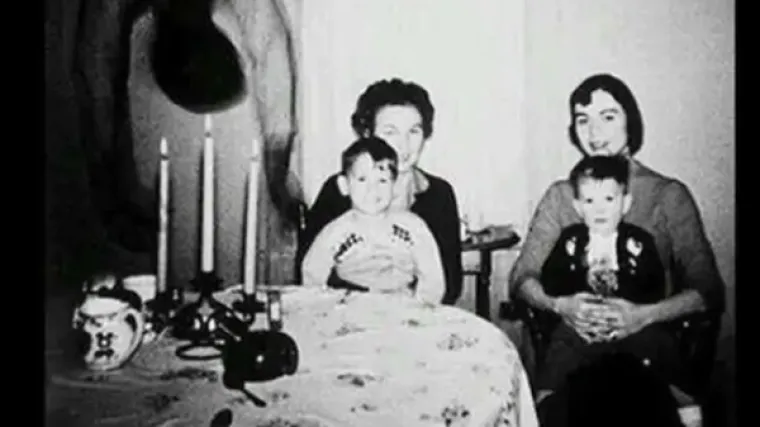 JEZIVE FOTOGRAFIJE KOJE ĆE VAS PROGANJATI NOĆIMA: Ništa nije onako kako se čini