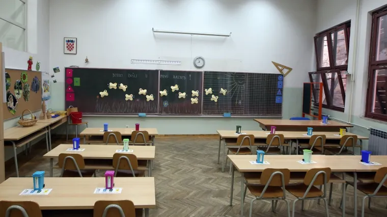 Učitelji &scaron;kole u Dalmaciji prekidaju &scaron;trajk: 'Drago mi je &scaron;to će djeca imati manje nadoknade'