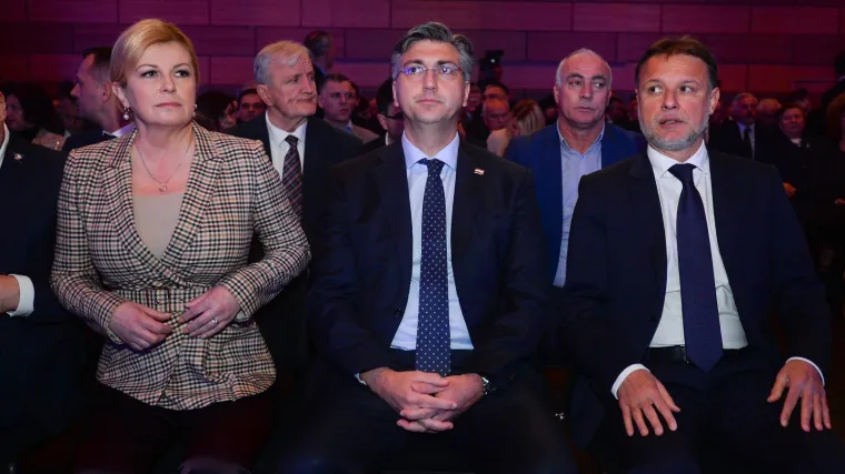 'To su dvije različite stvari. Jedno je izbor predsjednice države, a drugo je pitanje &scaron;trajka'