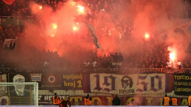 'Kriminalce kapuljačama skrivate...'