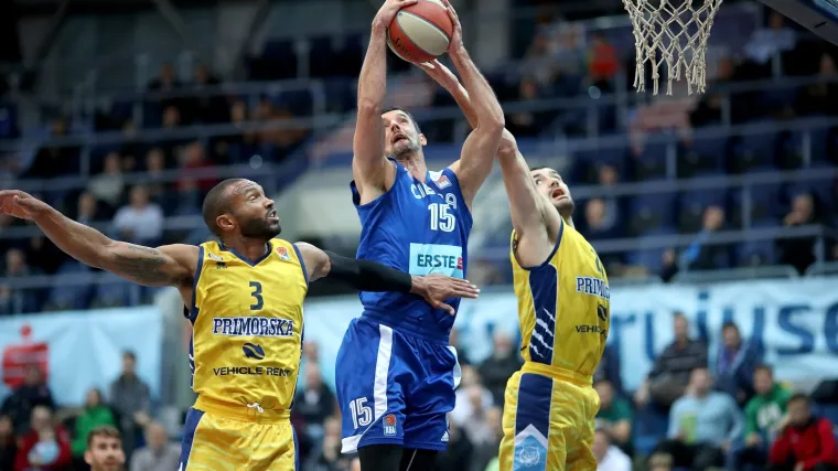 Filip Bundović sa zvukom sirene sru&scaron;io Primorsku