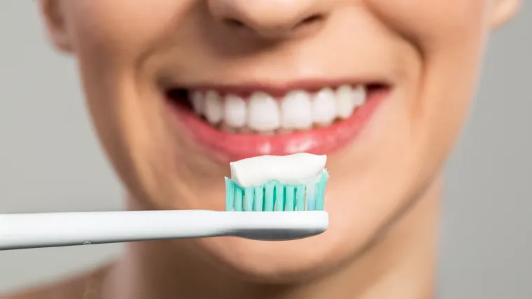Znanstvenici napokon potvrdili sumnje! Ako  ne perete redovito zube, uzrokujete probleme sa srcem