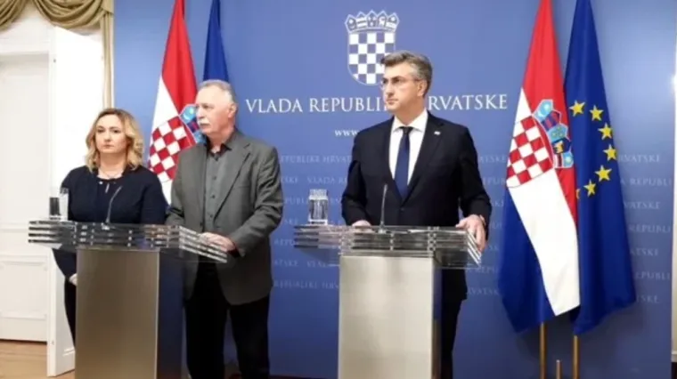 Plenković: Postignut je kompromis koji od sutra ujutro omogućuje prekid &scaron;trajka u &scaron;kolama!