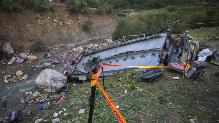 Čile: Prevrnuo se putnički autobus, najmanje desetero mrtvih