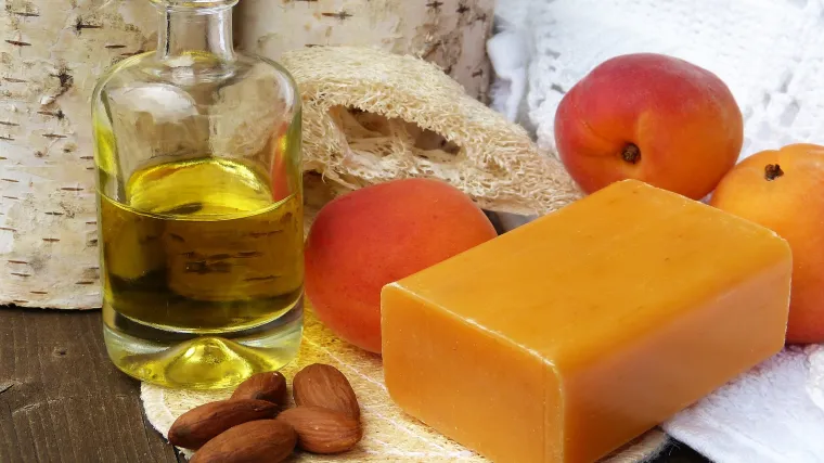 Ove zime pružite svojoj koži najbolju njegu - bademovo ulje