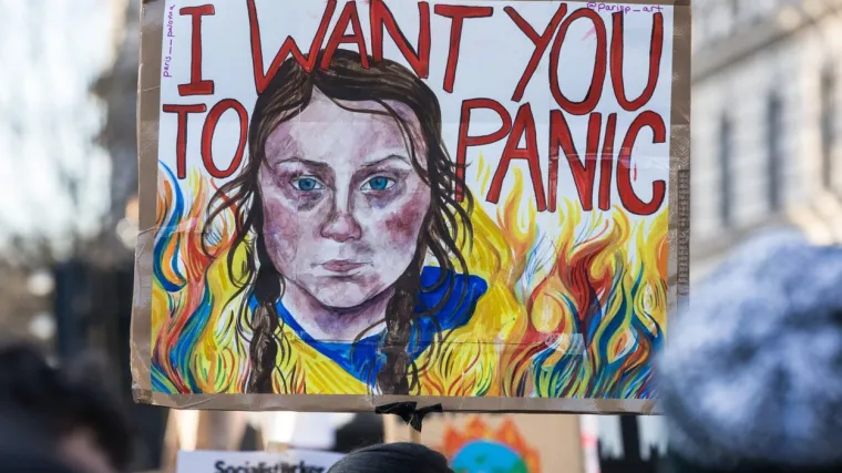 Greta Thunberg upozorila da su mladi ljuti i frustrirani zbog klimatskih promjena