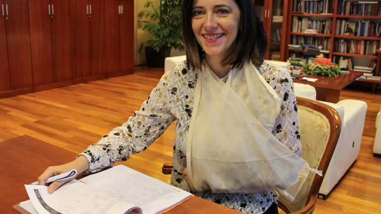 Ozlijedila se ministrica Divjak: 'Nisu ovo prvi ožiljci od kada sam u&scaron;la u Ministarstvo'