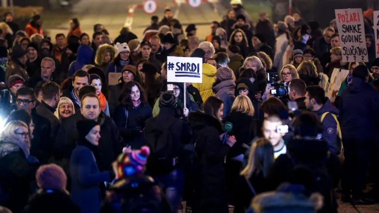 Situacija s otpadom u Zagrebu je katastrofalna, cijene se dižu, a usluga je sve gora