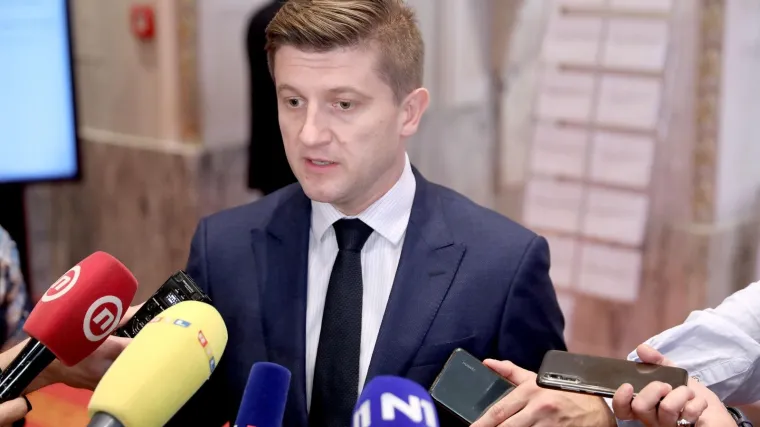 'Vlada je spremna za dijalog s policajcima i svima drugima, ali na normalan i argumentiran način'