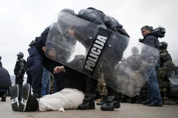 Bosanska policija deblokirala deponij smeća kod Mostara