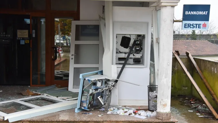 Za tri godine svi bankomati će imati elektrokemijsku za&scaron;titu novca