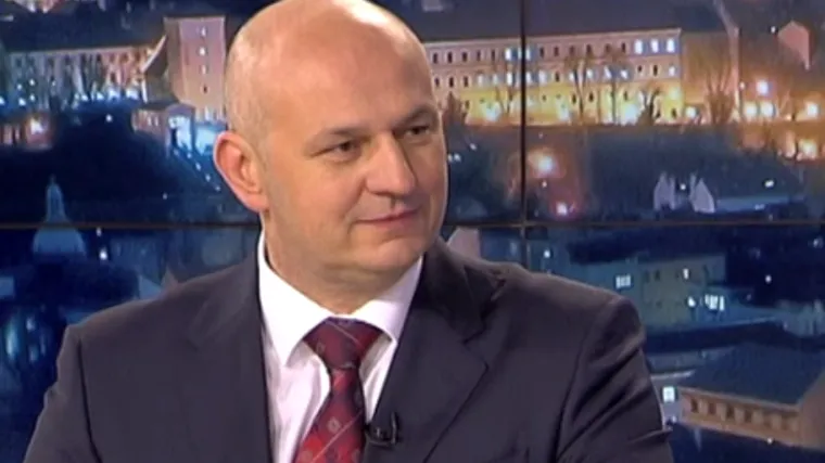 'Protukandidati su kukavice!; 'Ne želim biti novi Tuđman. On je Hrvatsku stvorio da bi je uništio'