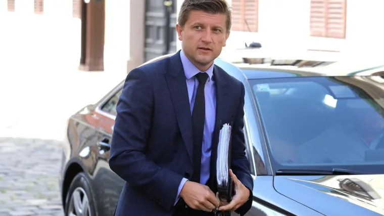 Marić o odluci Vrhovnog suda: 'U proračunu nema skrivenog novca za zdravstvene djelatnike'