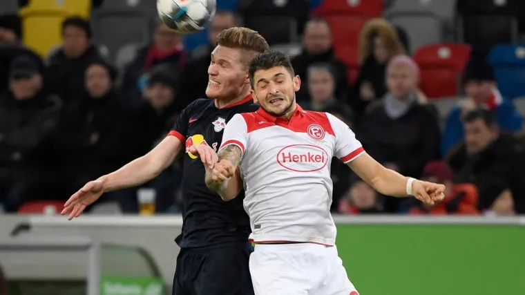 Nakon 15 kola svi im gledaju u leđa