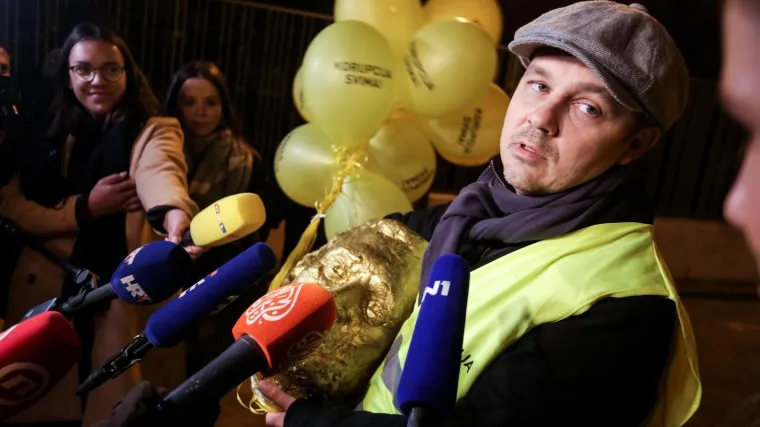 &Scaron;koro savjetnik za adventske kobasice, a Mamić za odnose&nbsp;s medijima