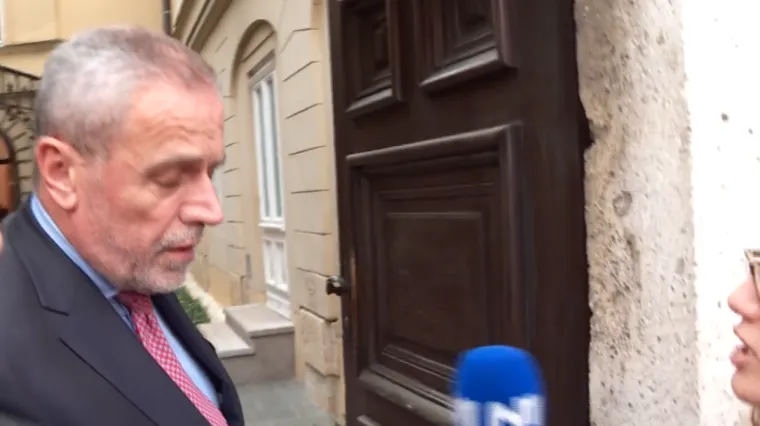 'Ti me hoćeš napraviti klošarom. Zadnji put si mi ovo učinila, zadnji put...'