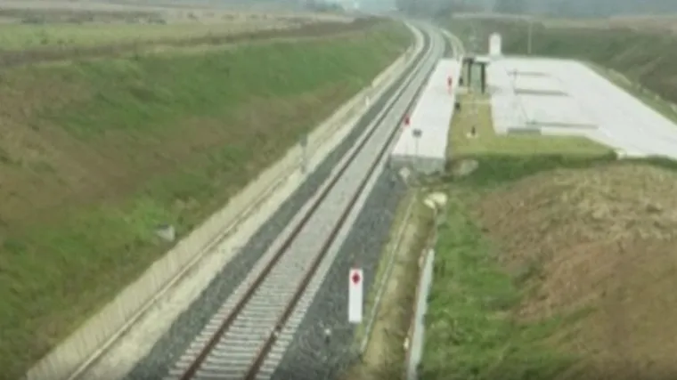 Nova nesreća u Karlovcu: Smrtno stradala osoba u naletu vlaka