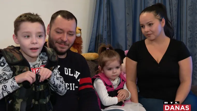 'Jako sam sretan, tata me više neće morati lupkati po tijelu'