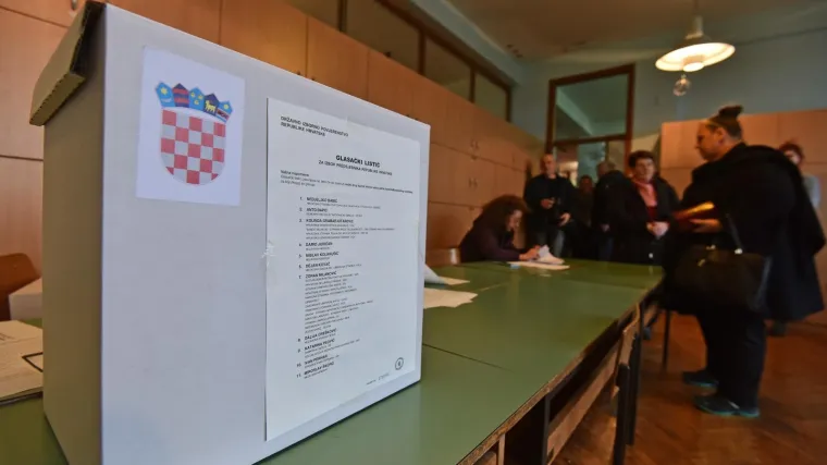 DIP o izlaznosti do 16:30 sati: Na birali&scaron;ta iza&scaron;lo gotovo 39 posto birača, 2,5 posto vi&scaron;e nego 2014.