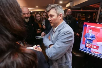 'Idemo dalje, rokamo dalje'