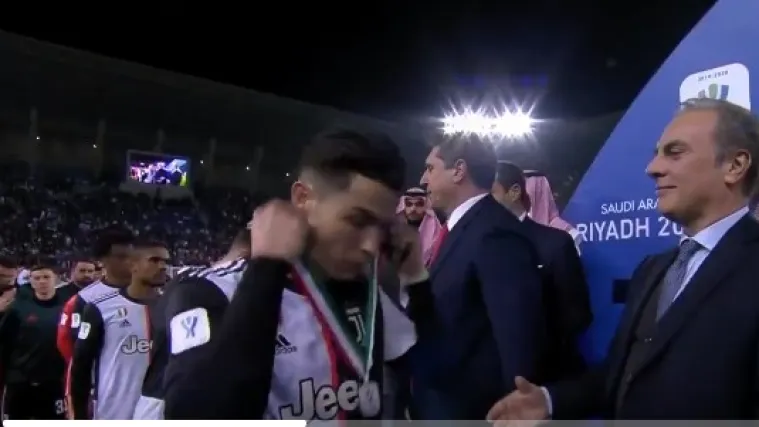 Pogledajte Ronaldovu reakciju kad je vidio srebrnu medalju oko svojeg vrata