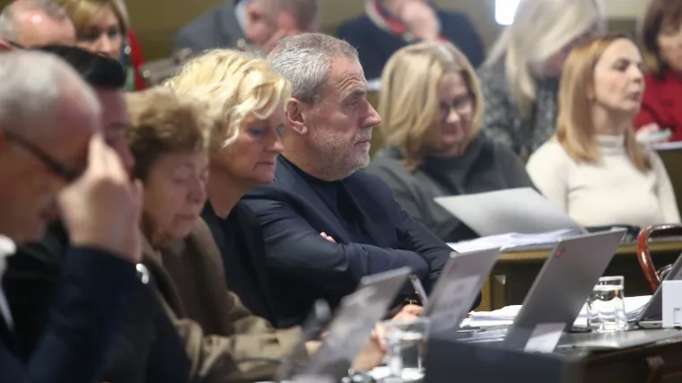 Vladajući i oporba se sukobili oko smjene Kre&scaron;imira Kartela