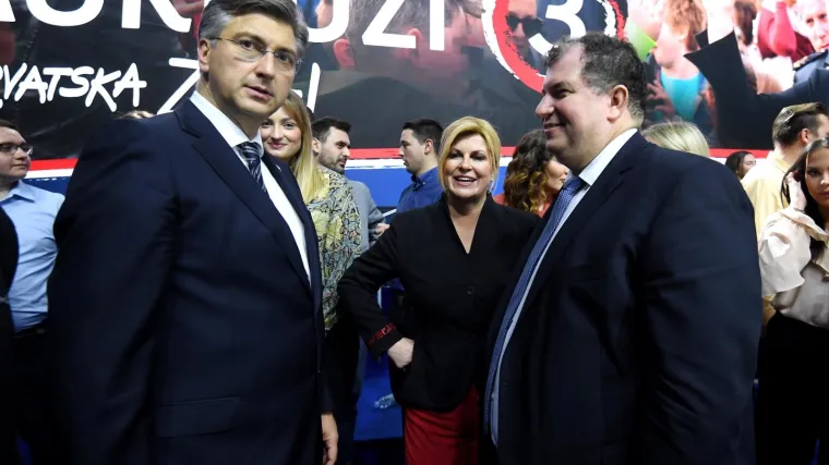 'Bilo je očito da me žele sru&scaron;iti s čela stranke'