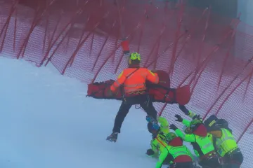 Pao pri brzini od sto km/h, helikopter ga hitno vozio u bolnicu