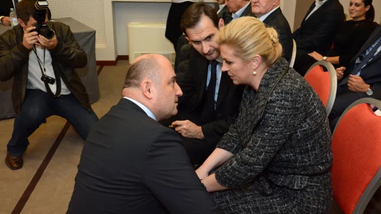 Pozivali su na zajedni&scaron;tvo, a onda se Brkić uhvatio fejsa. Cijela je stvar sada potpuno eskalirala