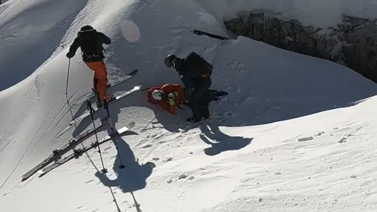 Spasio ga slučajni skijaš - 'Dobro sam i prošao kakav je pad bio'
