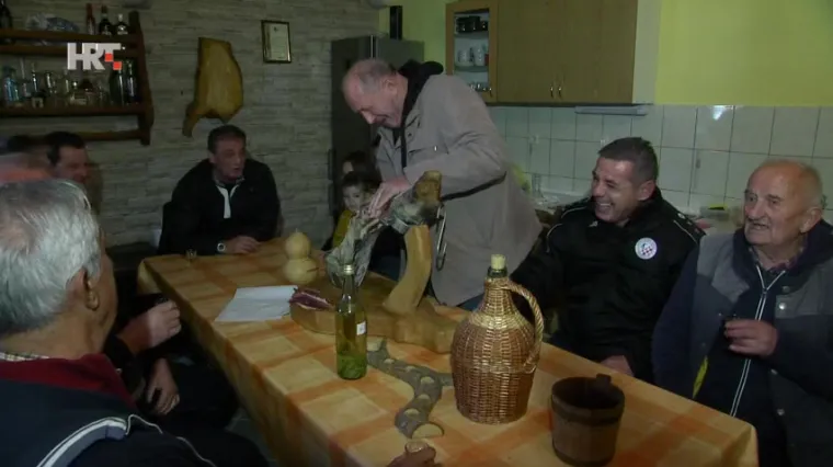 Svi radno sposobni rade, grade se kuće, a uskoro dobivaju i novi vrtić