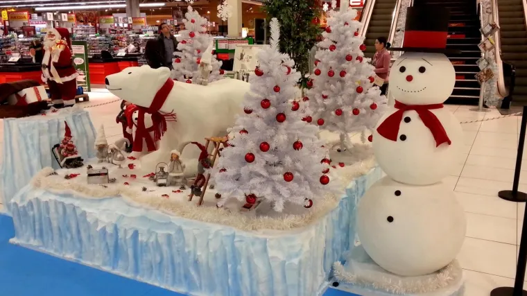 Ako jo&scaron; niste nabavili sve za doček Nove godine: Donosimo kako će raditi trgovine i &scaron;oping-centri