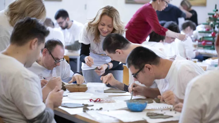 Samsung razveselio &scaron;tićenike Centra za rehabilitaciju Zagreb kreativnim radionicama i prigodnim darovima