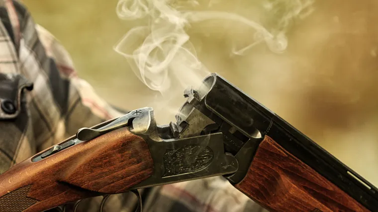 S vi&scaron;e od 3 promila u krvi: Mrtav pijan uzeo pu&scaron;ku u ruke i pucao u zrak