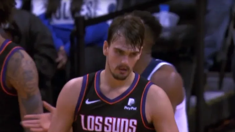 Jedan mu igrač krade minute, a on se pogubio! Prijeti mu katastrofa; 'Dario igra kao da loptu vidio nije'