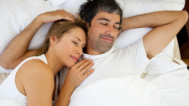 Važne stvari koje sretni parovi uvijek rade prije spavanja