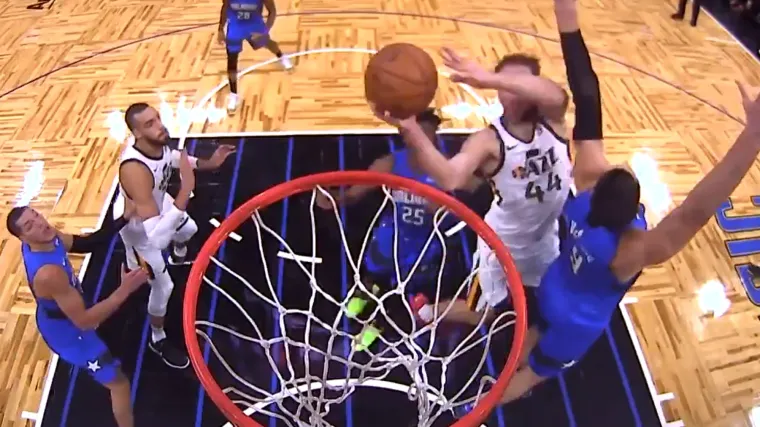 Hrvat odu&scaron;evio solo akcijama, Dončić i legendarni Vince Carter ispisali povijest