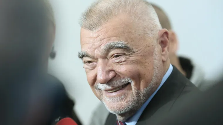 'Ona je estradizirala svoju funkciju, niste znali &scaron;to je predsjednica države, a &scaron;to Nives Celzijus'