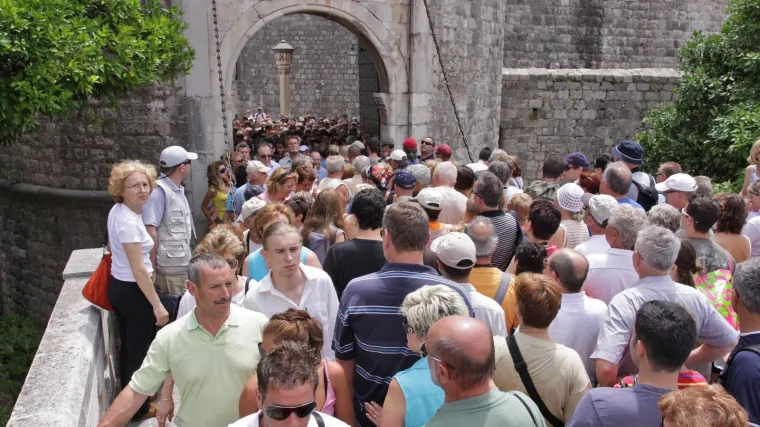 'Inflacije skoro nema, a smanjuje se i nezaposlenost. Ipak, nećemo naprijed ne promijenimo li jedno'