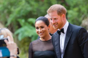 Meghan i Harry se odriču dužnosti kraljevske obitelji; otkrili i gdje će odsad živjeti