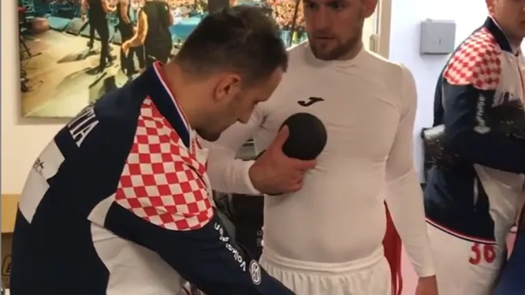 Procurio video iz svlačionice, je li ovo nova himna repke?