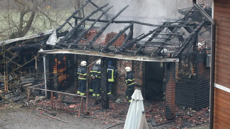 FOTO Požar u Domu za starije i nemoćne u Andra&scaron;evcu, &scaron;est osoba je poginulo!